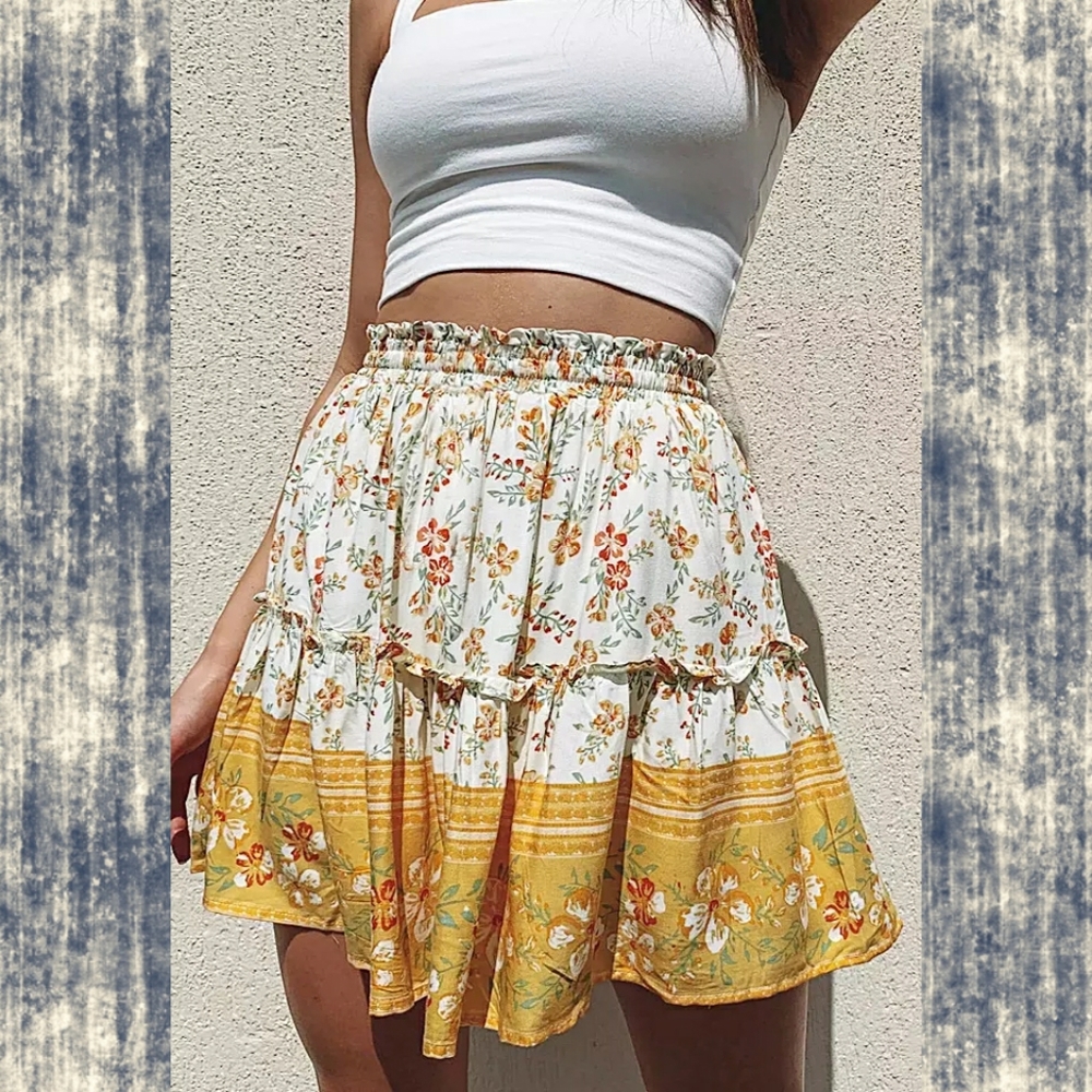 Free Spirit Boho spell Gypsy People cottagecore folk floral print mini skirt